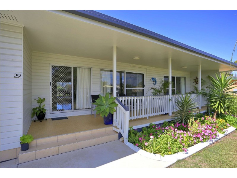 29 Bathurst Street, Elliott Heads QLD 4670