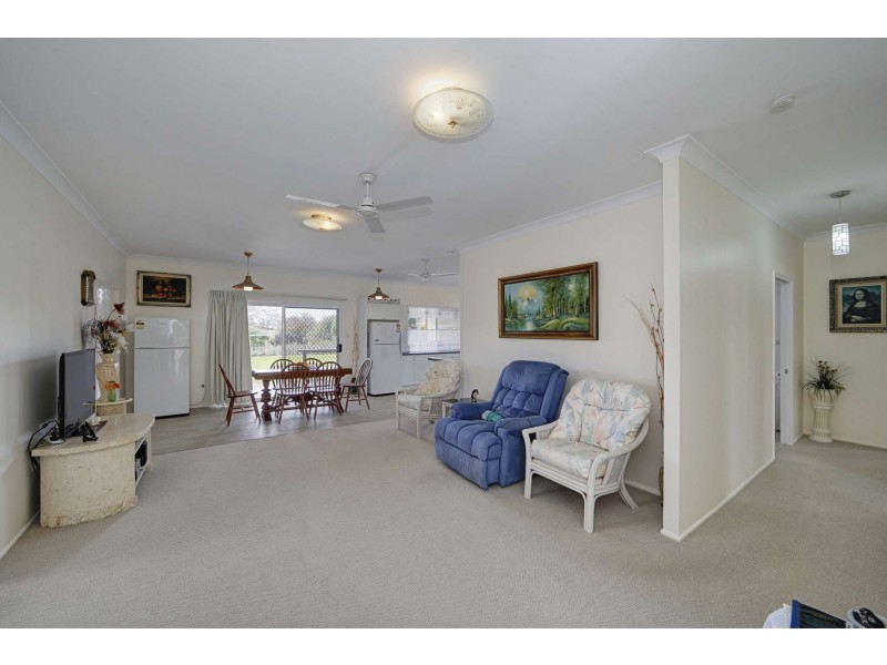 29 Bathurst Street, Elliott Heads QLD 4670