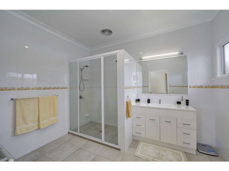 29 Bathurst Street, Elliott Heads QLD 4670