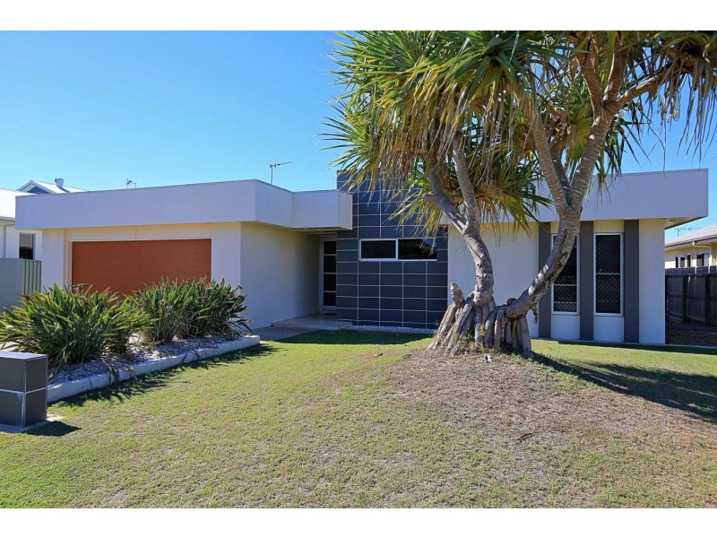 4 Camplin Court, Branyan QLD 4670