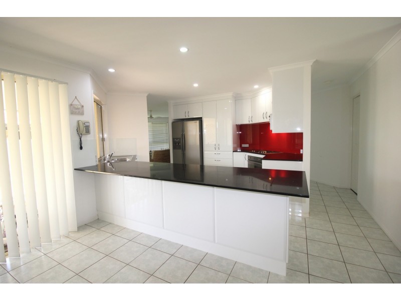 209 Barolin Esplanade, Coral Cove QLD 4670