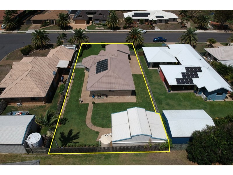 209 Barolin Esplanade, Coral Cove QLD 4670