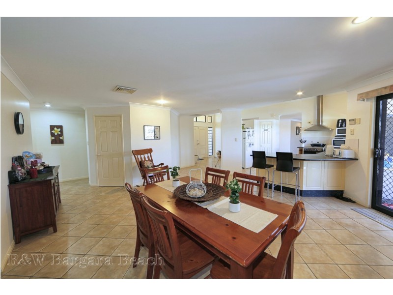 14 Coral Cove Drive, Coral Cove QLD 4670