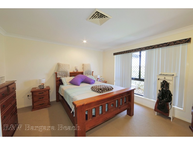 14 Coral Cove Drive, Coral Cove QLD 4670