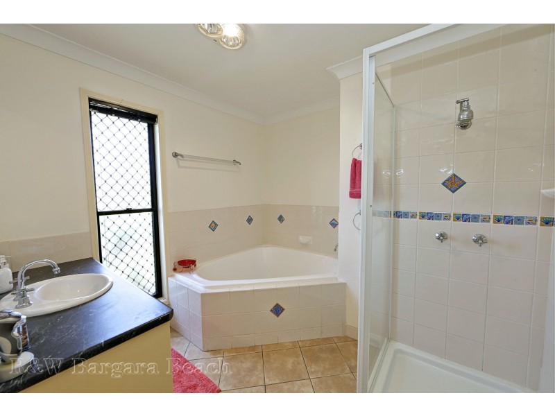 14 Coral Cove Drive, Coral Cove QLD 4670