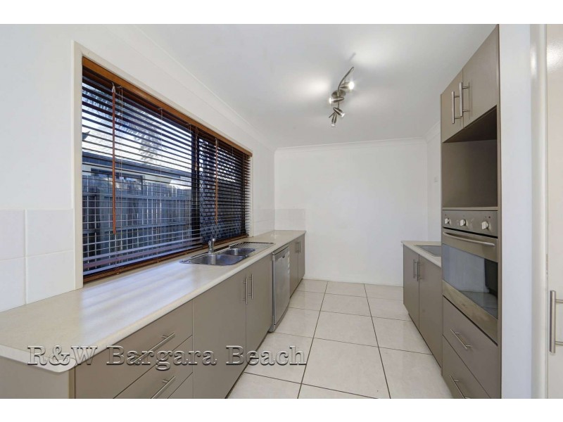 6 Daisy Court, Coral Cove QLD 4670