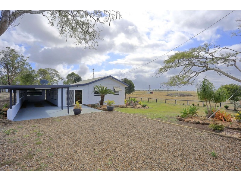 25 Atkinsons Road, Elliott Heads QLD 4670