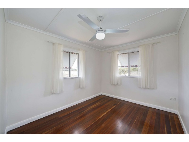 25 Atkinsons Road, Elliott Heads QLD 4670