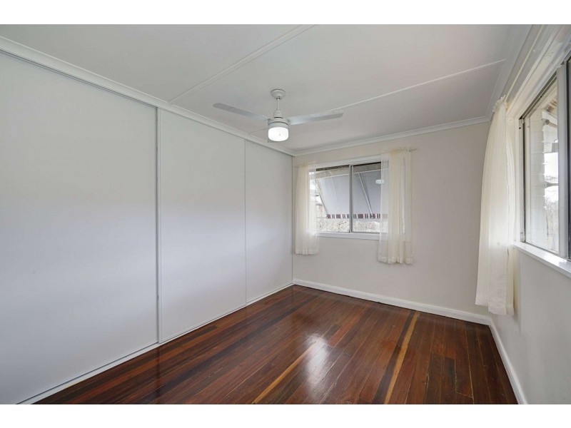 25 Atkinsons Road, Elliott Heads QLD 4670