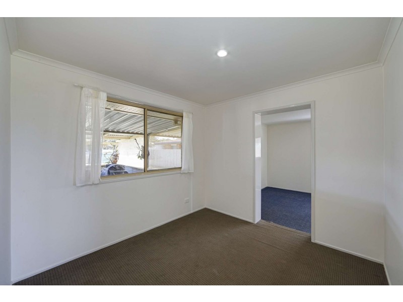 32 Nielson Avenue, Burnett Heads QLD 4670