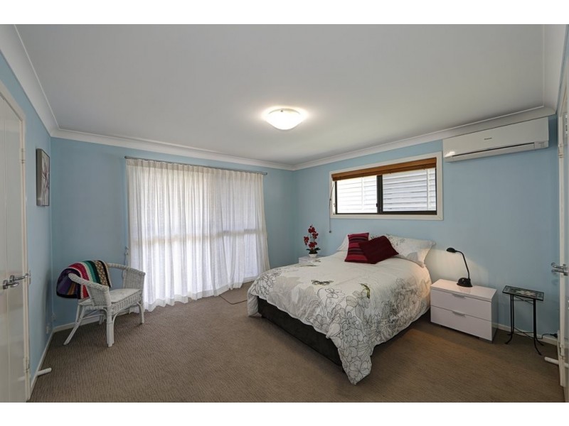 1 Logan Road, Innes Park QLD 4670