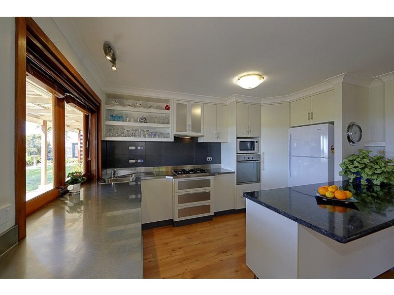 1 Logan Road, Innes Park QLD 4670