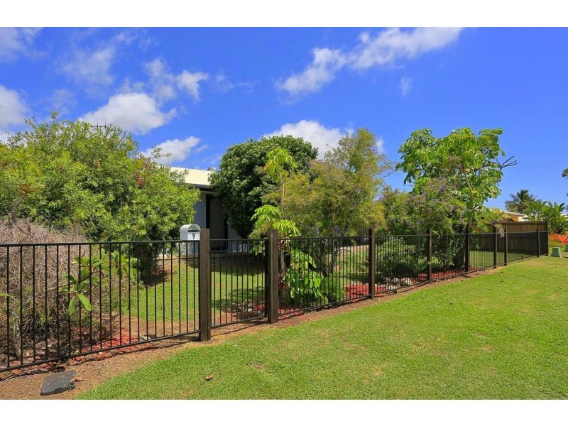 9 Mary Fox Street, Innes Park QLD 4670