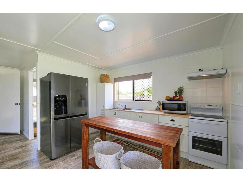 9 Mary Fox Street, Innes Park QLD 4670