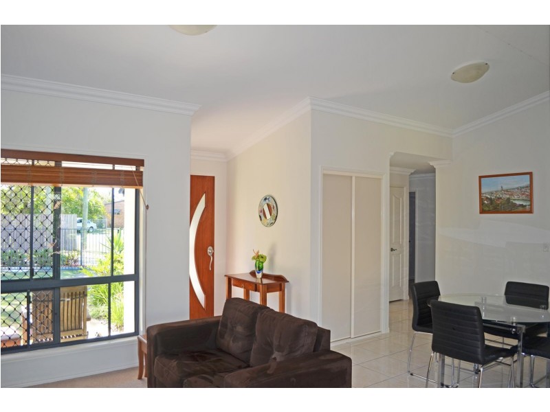 2/13 Jacques Court, Bargara QLD 4670