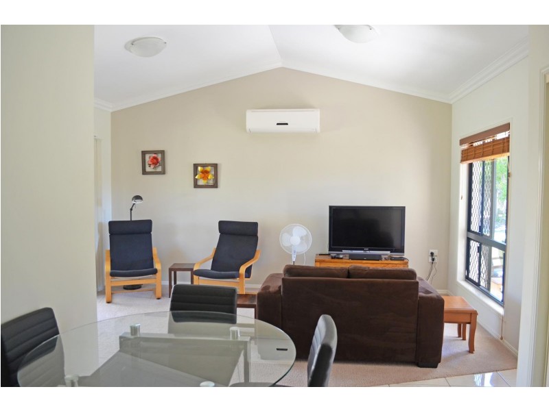 2/13 Jacques Court, Bargara QLD 4670