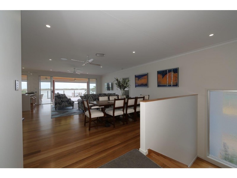 56 Corser Street, Burnett Heads QLD 4670
