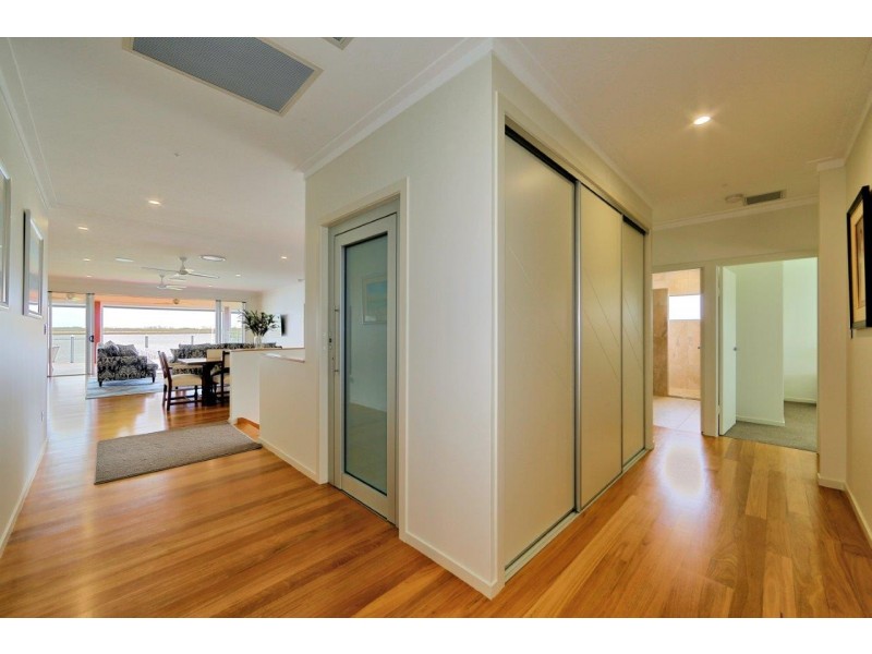 56 Corser Street, Burnett Heads QLD 4670