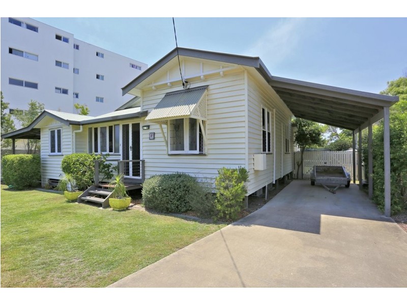 9 Whalley Street, Bargara QLD 4670