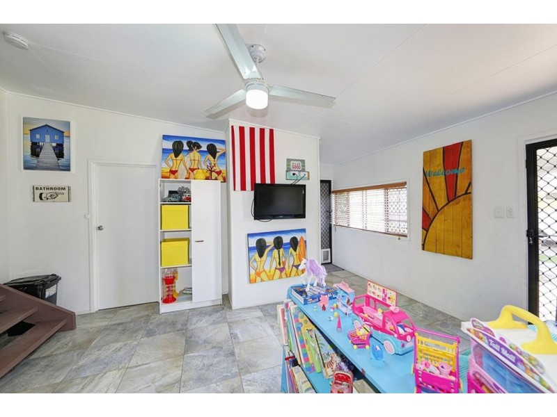 9 Whalley Street, Bargara QLD 4670