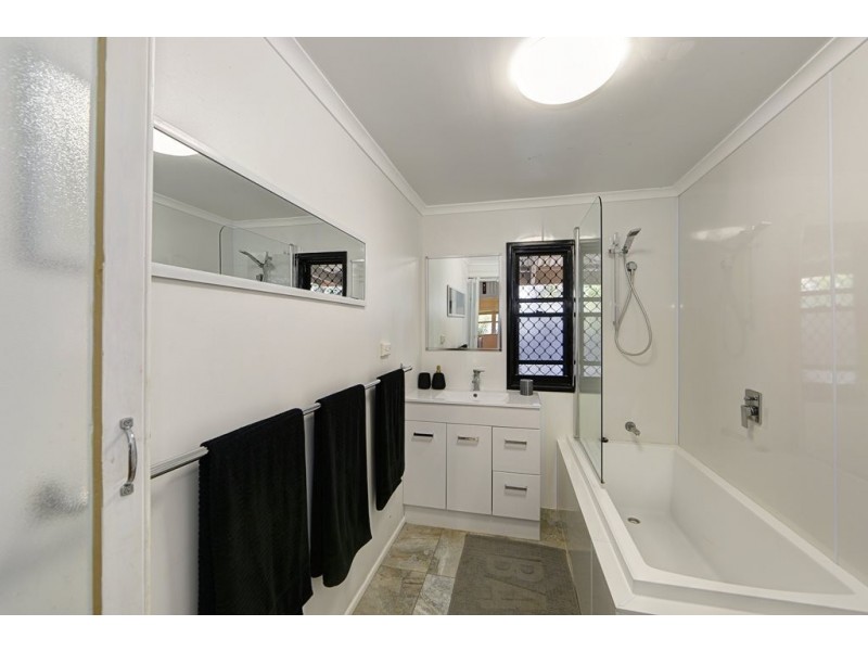 9 Whalley Street, Bargara QLD 4670