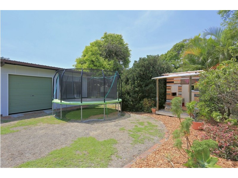 9 Whalley Street, Bargara QLD 4670