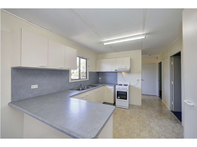 20 Dorothea McKellar Street, Burnett Heads QLD 4670