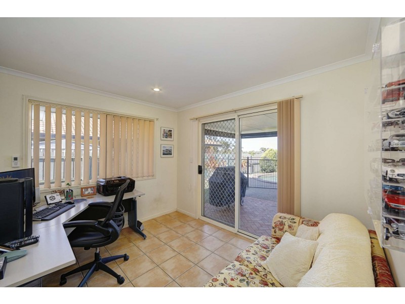 204 Barolin Esplanade, Coral Cove QLD 4670