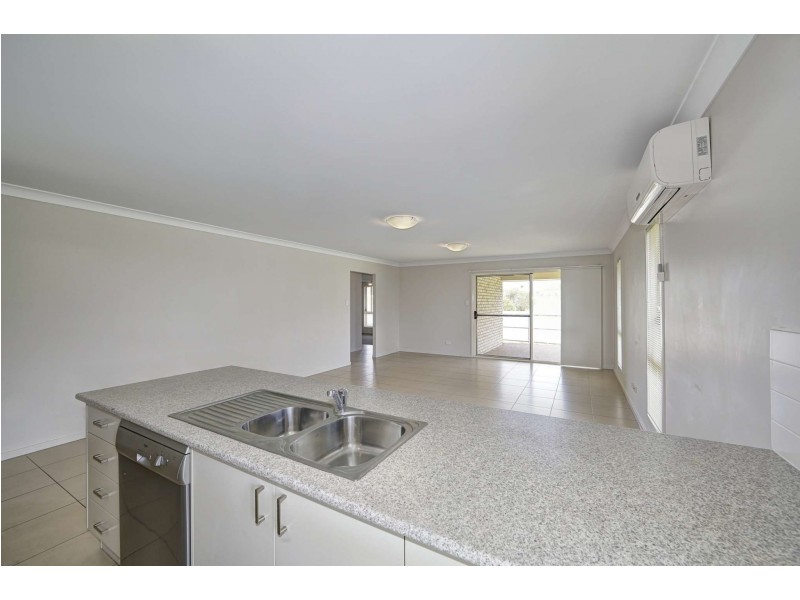 7 Pristine Close, Ashfield QLD 4670