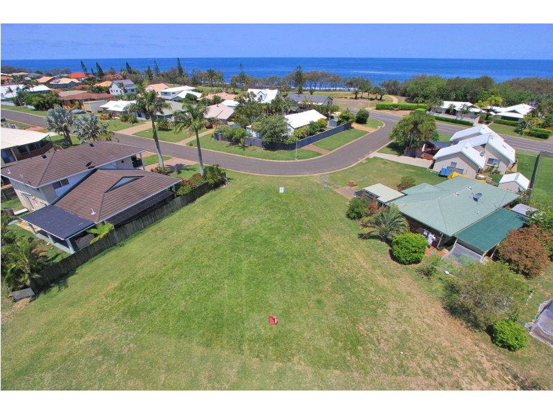 32 Oceanview Street, Bargara QLD 4670