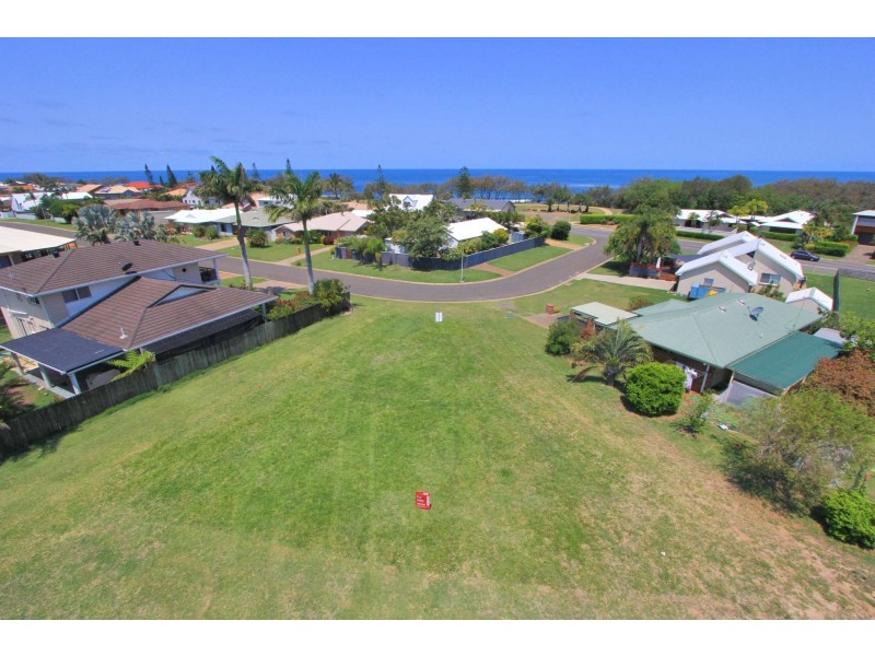 32 Oceanview Street, Bargara QLD 4670