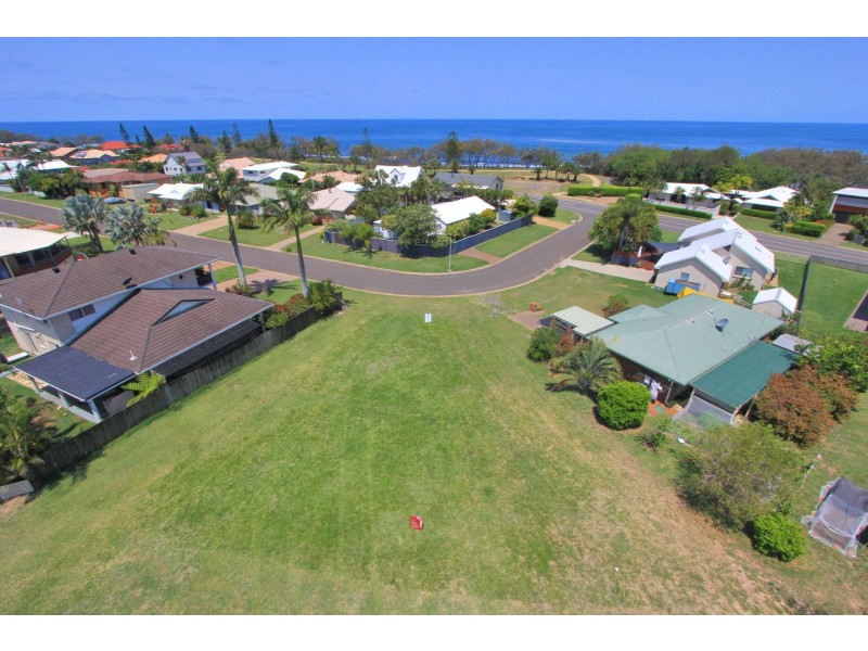 32 Oceanview Street, Bargara QLD 4670