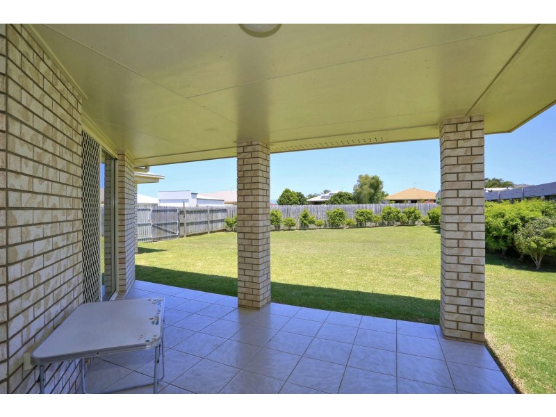 4 Tulipwood Place, Coral Cove QLD 4670