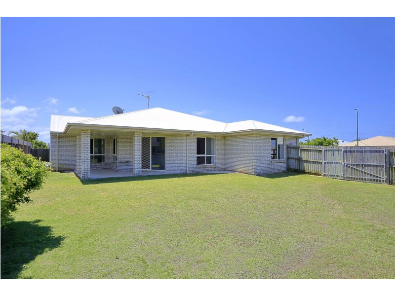 4 Tulipwood Place, Coral Cove QLD 4670