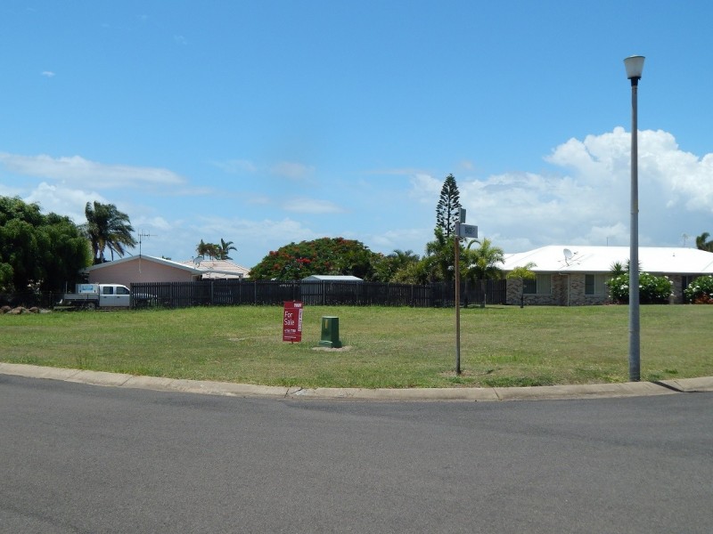 15 Shoreline Crescent, Bargara QLD 4670