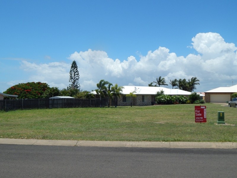15 Shoreline Crescent, Bargara QLD 4670
