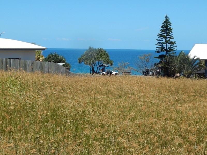 132 Barolin Esplanade, Coral Cove QLD 4670