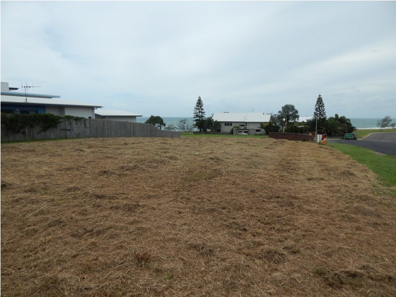 132 Barolin Esplanade, Coral Cove QLD 4670