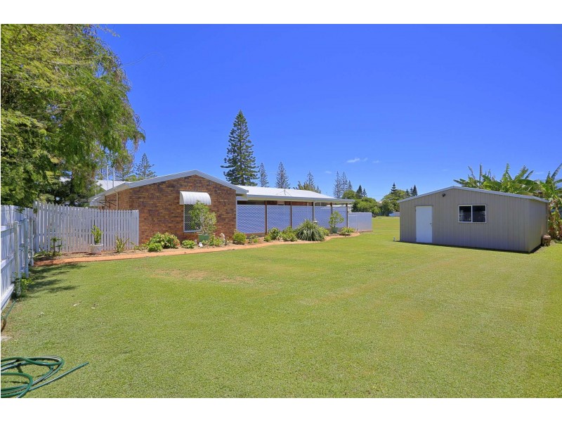 9 Corolla Street, Elliott Heads QLD 4670