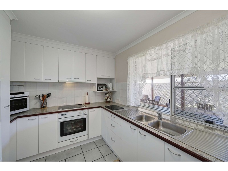 9 Corolla Street, Elliott Heads QLD 4670