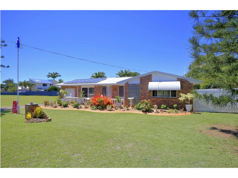 9 Corolla Street, Elliott Heads QLD 4670