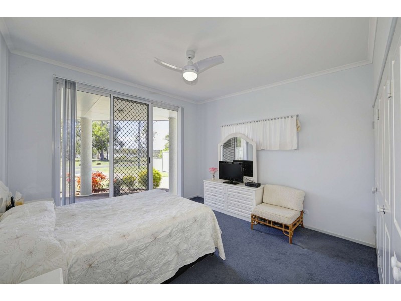 59 McIntosh Avenue, Elliott Heads QLD 4670