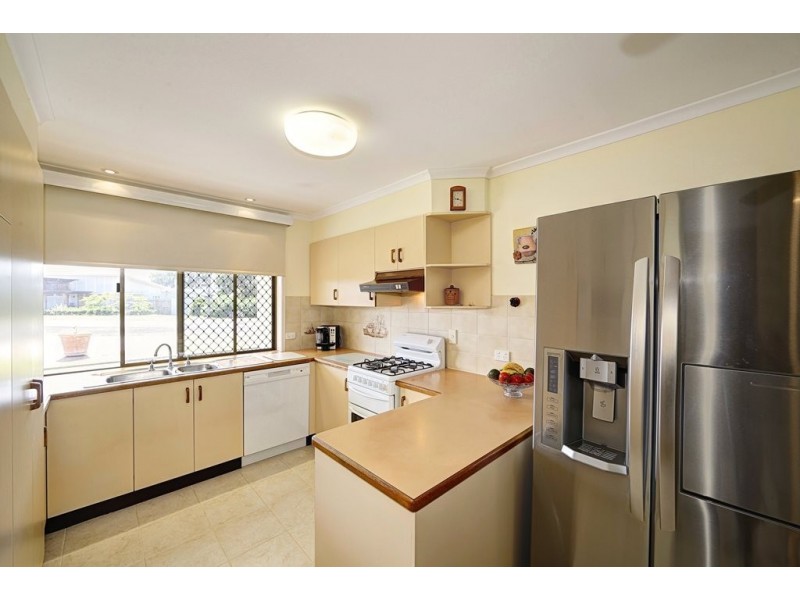 6 Coolanblue Ave, Innes Park QLD 4670