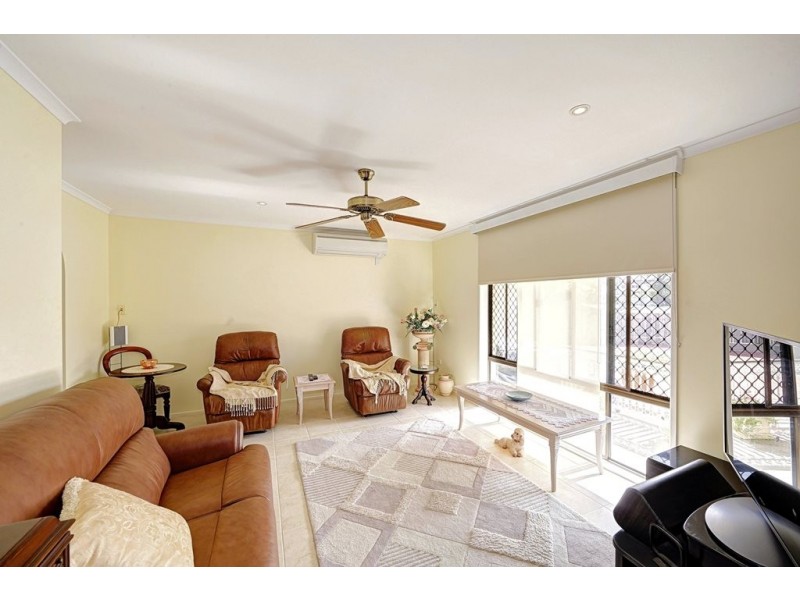 6 Coolanblue Ave, Innes Park QLD 4670