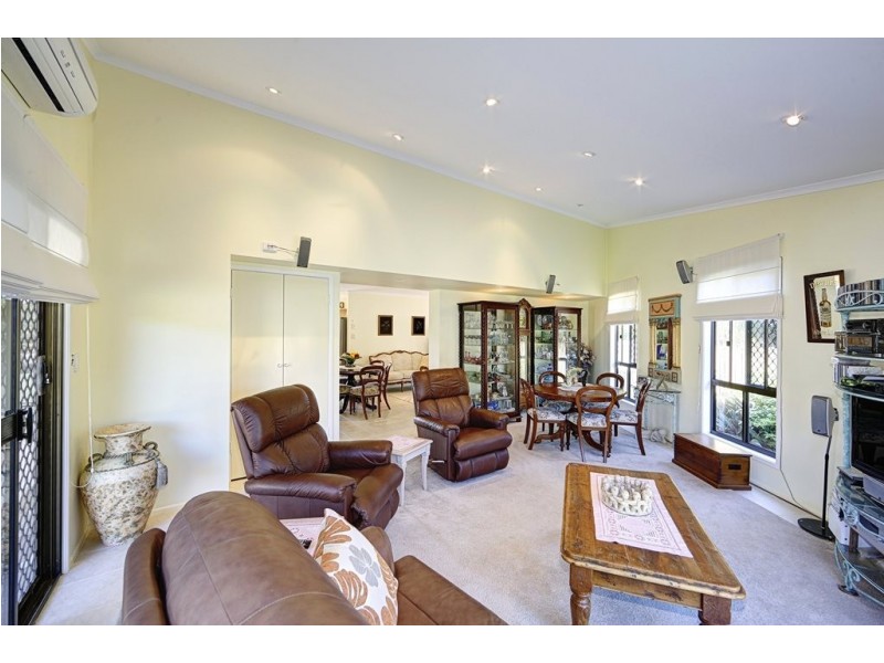 6 Coolanblue Ave, Innes Park QLD 4670