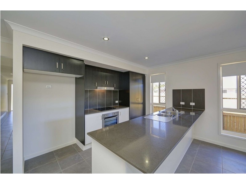 20 Banner Court, Branyan QLD 4670