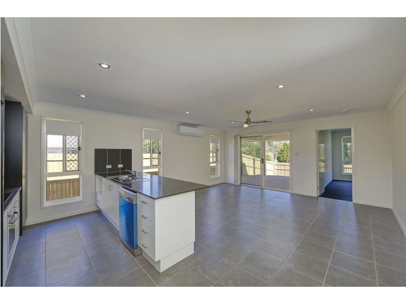 20 Banner Court, Branyan QLD 4670