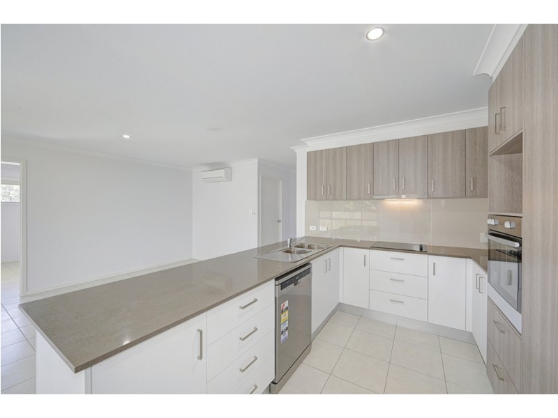 29 Sharp Crescent, Branyan QLD 4670