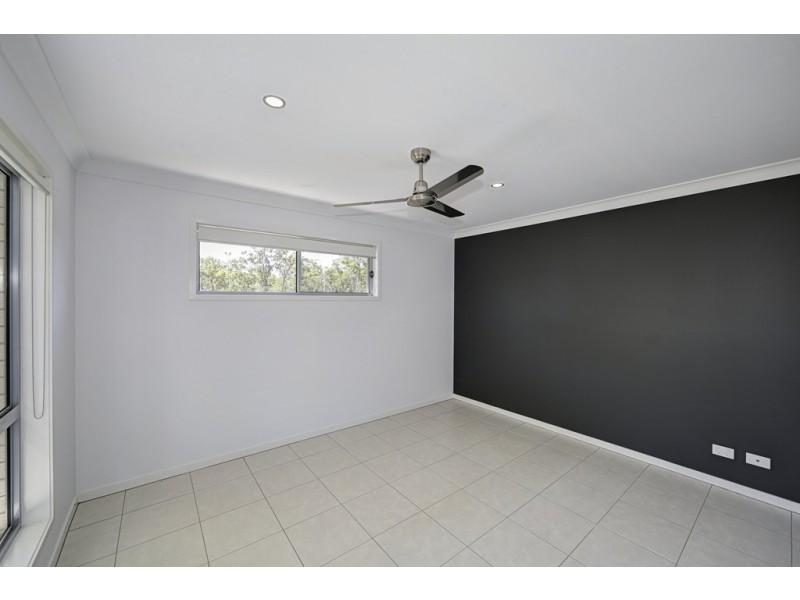 29 Sharp Crescent, Branyan QLD 4670