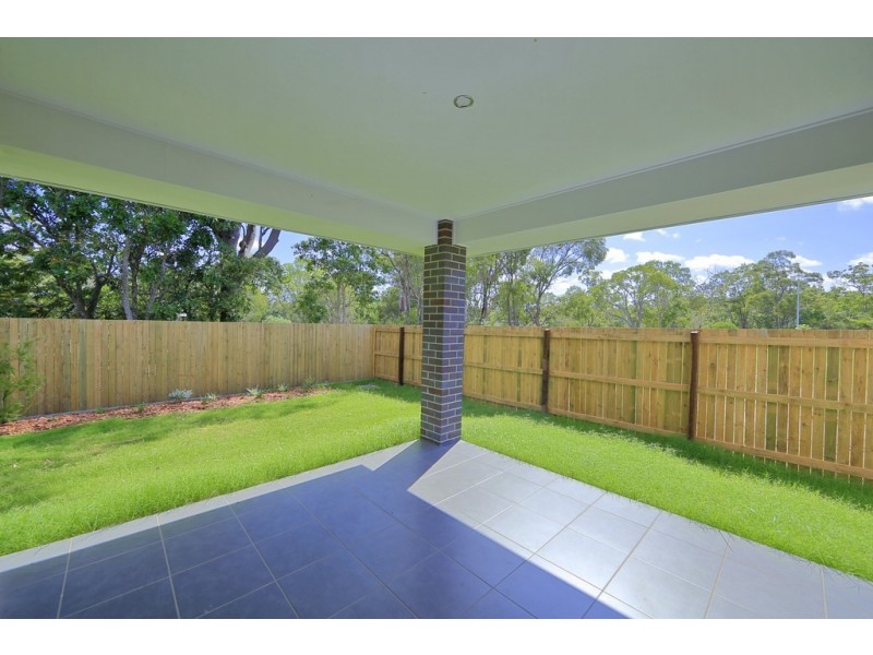 29 Sharp Crescent, Branyan QLD 4670